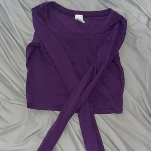 Cropped long sleeve shirt